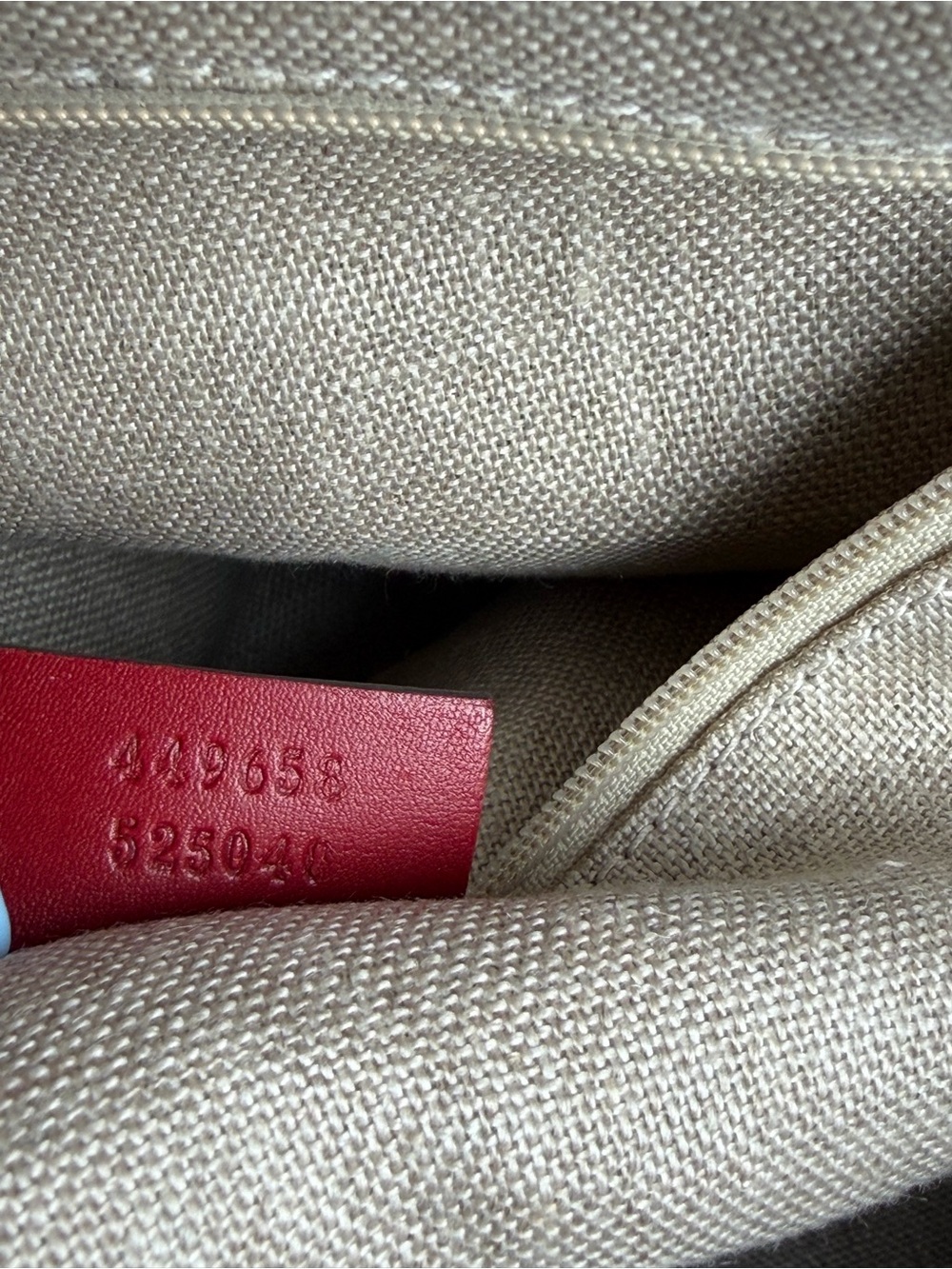 Gucci Embossed Red Leather Shoulder Bag - Picture 11 of 16